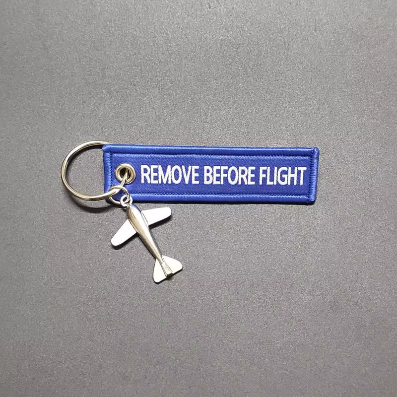 Aviation Keychain KISS ME before  Metal Aircraft Key Chain Flying Pilot Backpack Pendant Men Women