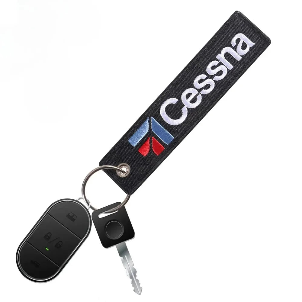 Cessna Keychains Embroidery Jewelry Key Tag Label Fashion Keyrings Remove Before Flight Pilot Key Chain for Aviation Gifts