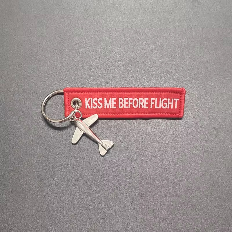 Aviation Keychain KISS ME before  Metal Aircraft Key Chain Flying Pilot Backpack Pendant Men Women